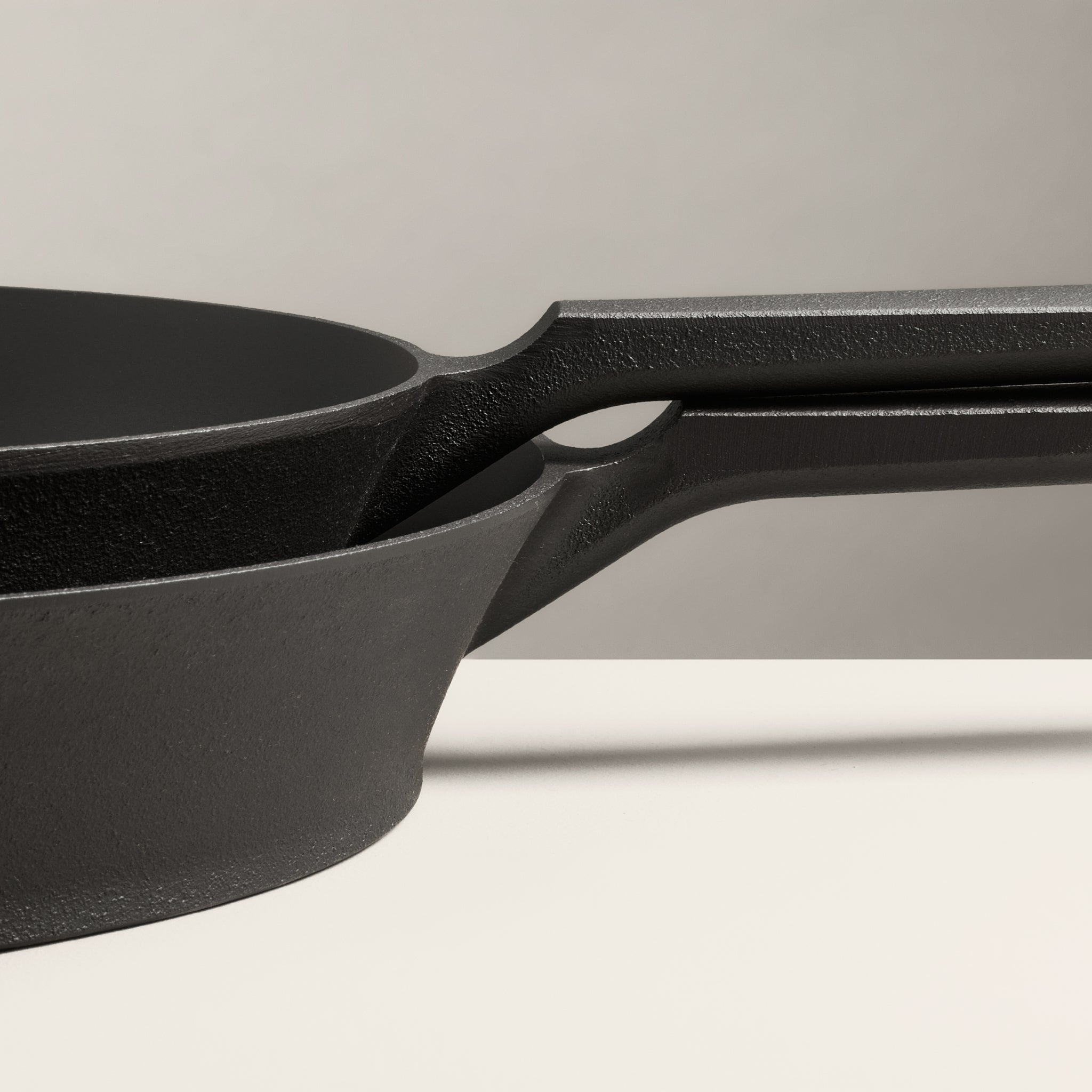 Duo - Gusseisenpfanne 24 cm + 28 cm